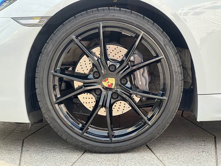 Фото 8 - Porsche 718