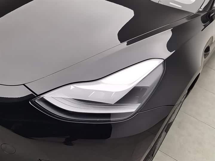 Фото 7 - Tesla Model 3