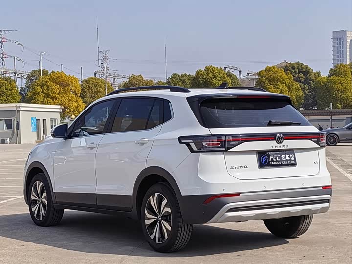 Фото 4 - Volkswagen Tharu