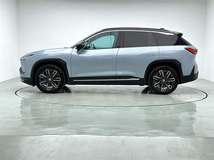 Фото 9 - Nio ES6