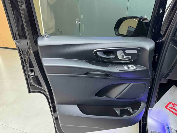 Фото 4 - Mercedes-Benz Vito