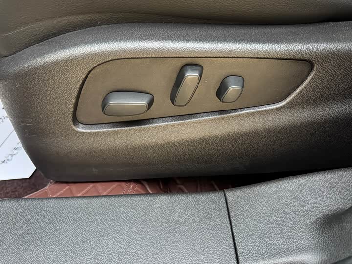 Фото 7 - Cadillac XT4