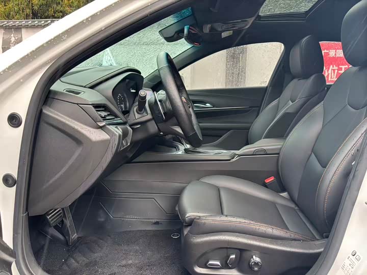 Фото 6 - Cadillac CT4