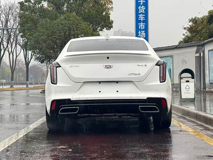 Фото 8 - Cadillac CT4