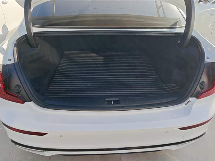 Фото 4 - Volvo S60 Hybrid