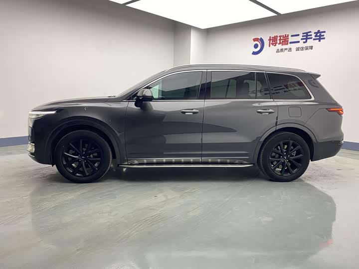 Фото 4 - LiXiang One