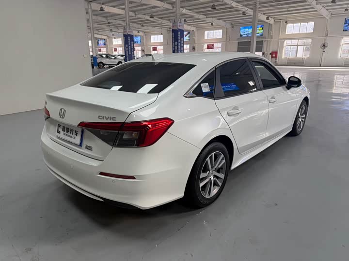 Фото 4 - Honda Civic