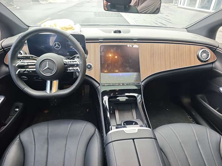 Фото 3 - Mercedes-Benz EQE