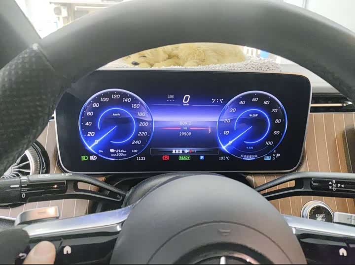 Фото 4 - Mercedes-Benz EQE