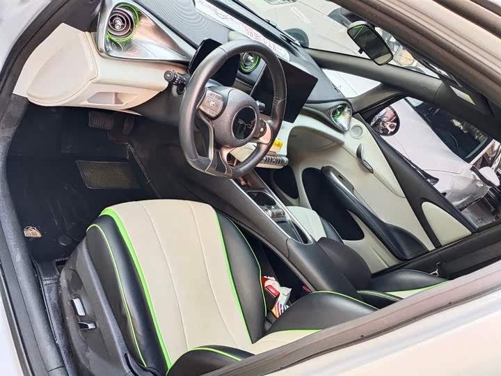 Фото 3 - BYD Dolphin