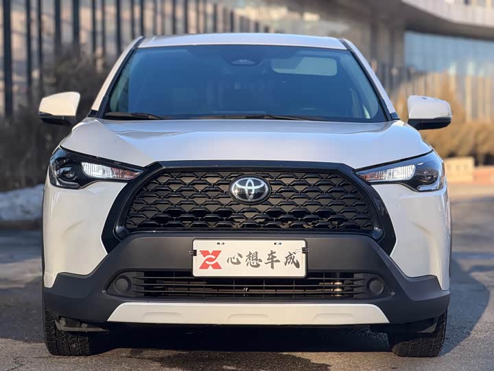 Фото 2 - Toyota Corolla Cross