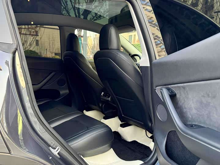 Фото 9 - Tesla Model Y