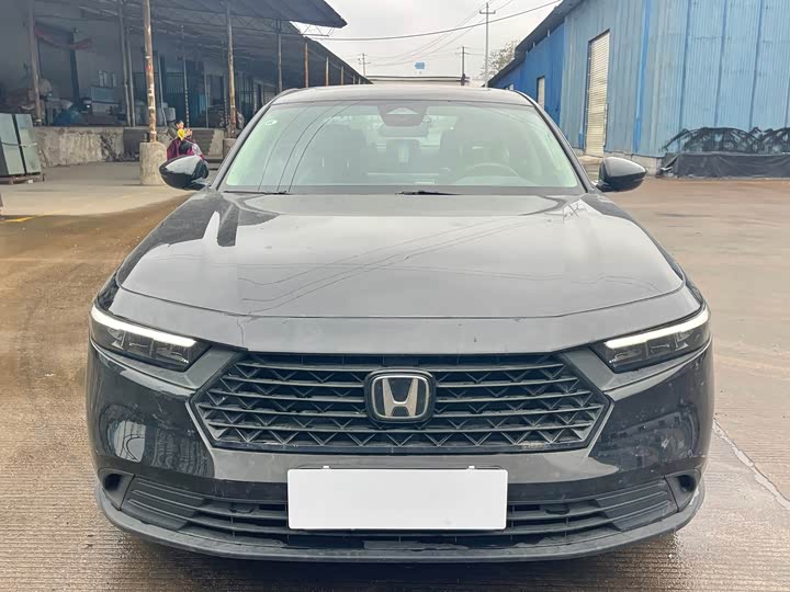 Фото 2 - Honda Accord