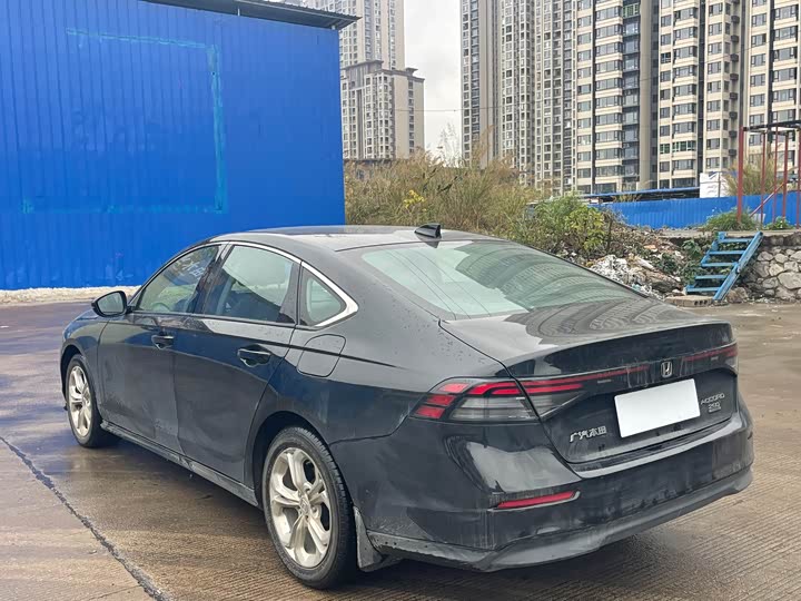 Фото 6 - Honda Accord