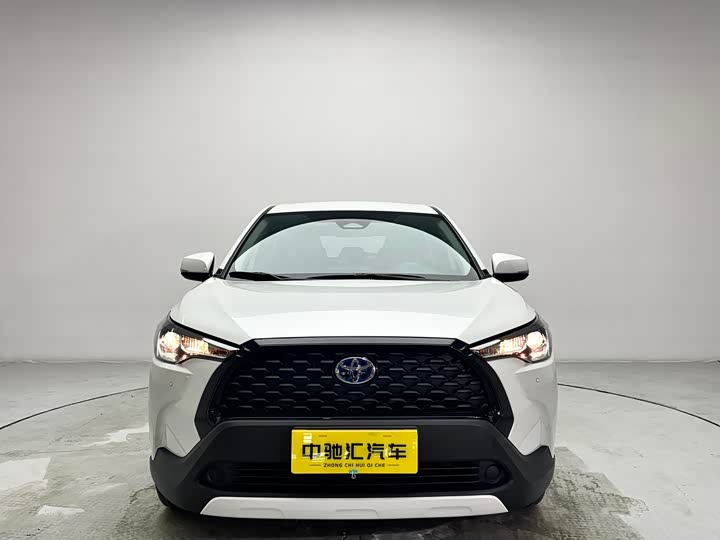 Фото 2 - Toyota Corolla Cross