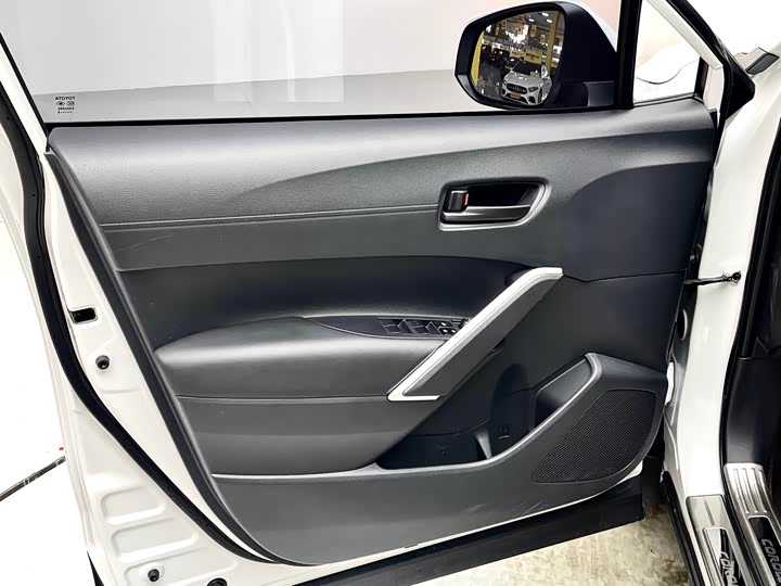 Фото 8 - Toyota Corolla Cross