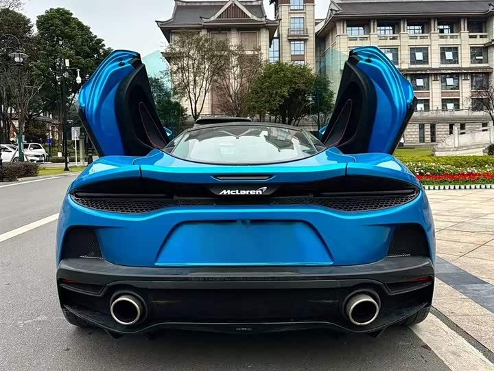 Фото 4 - McLaren GT