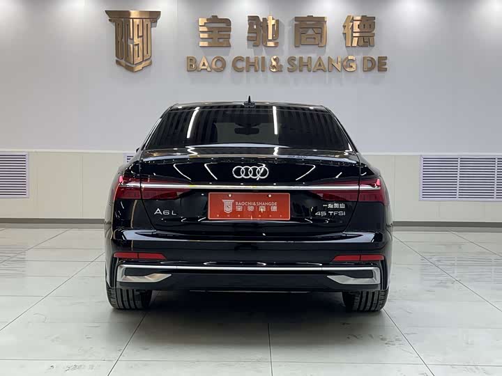 Фото 6 - Audi A6L