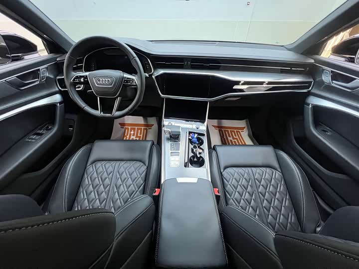 Фото 7 - Audi A6L