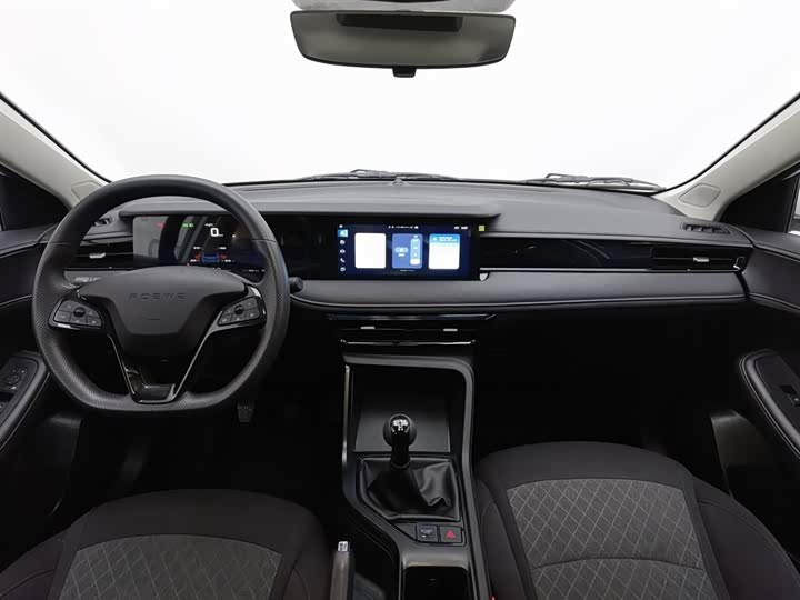 Фото 5 - Roewe i5