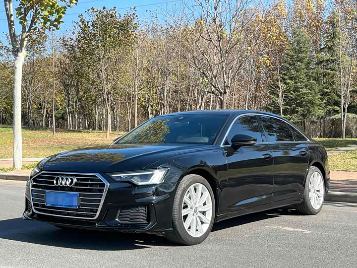 Фото 1 - Audi A6L