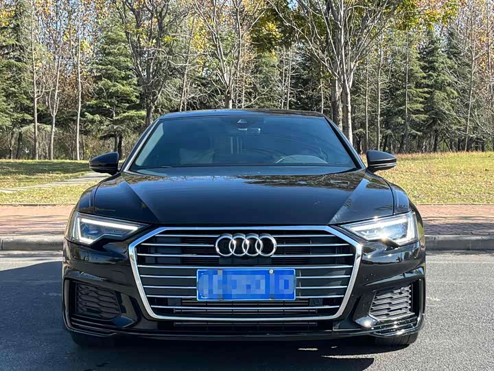 Фото 2 - Audi A6L