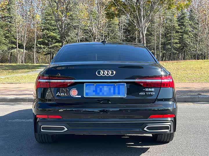 Фото 7 - Audi A6L