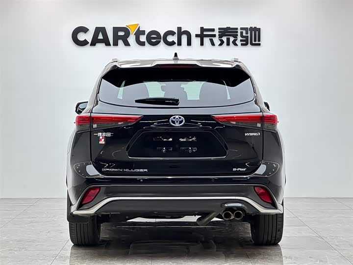 Фото 4 - Toyota Crown Kluger