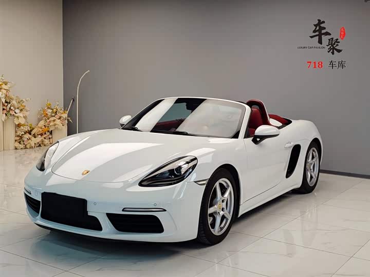 Фото 1 - Porsche 718