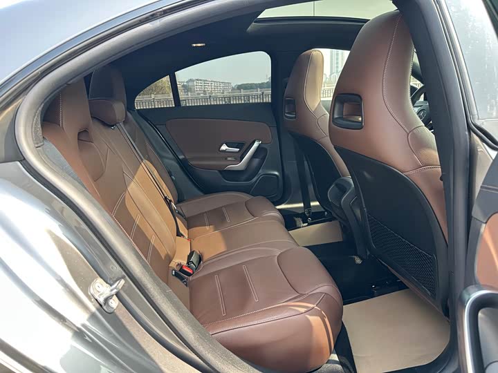 Фото 9 - Mercedes-Benz CLA-Class