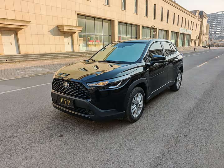 Фото 2 - Toyota Corolla Cross