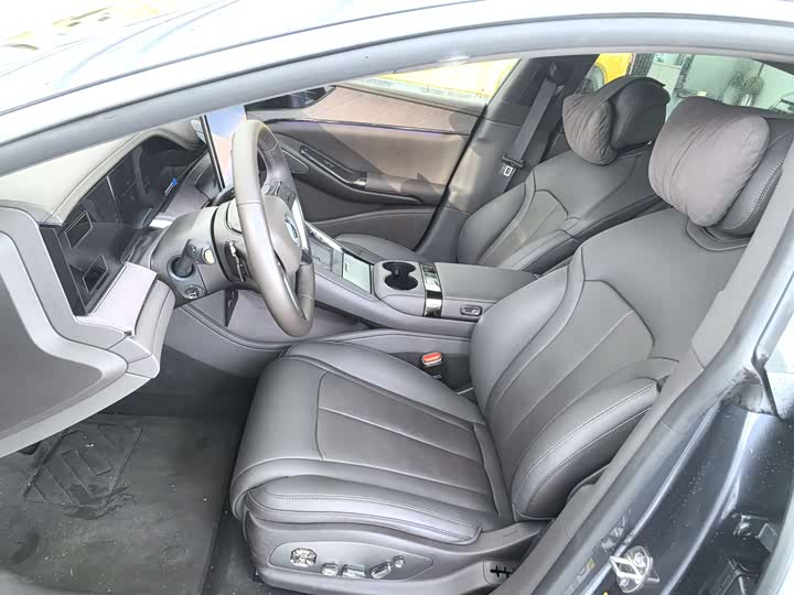 Фото 6 - Denza Z9