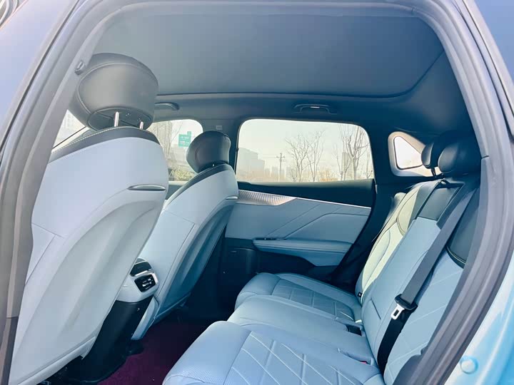 Фото 6 - Changan Deepal S05