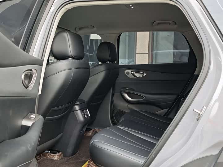 Фото 5 - BYD Sea Lion 05 EV