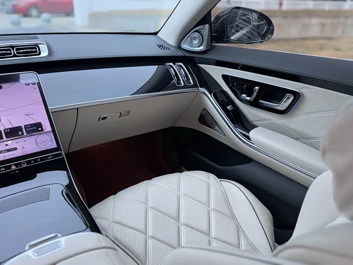 Фото 8 - Mercedes-Benz Maybach S-Class