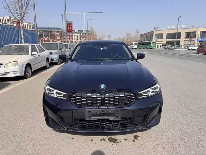 Photo 2 - BMW 3 Series