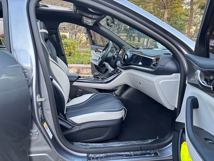 Фото 8 - BYD Qin Plus