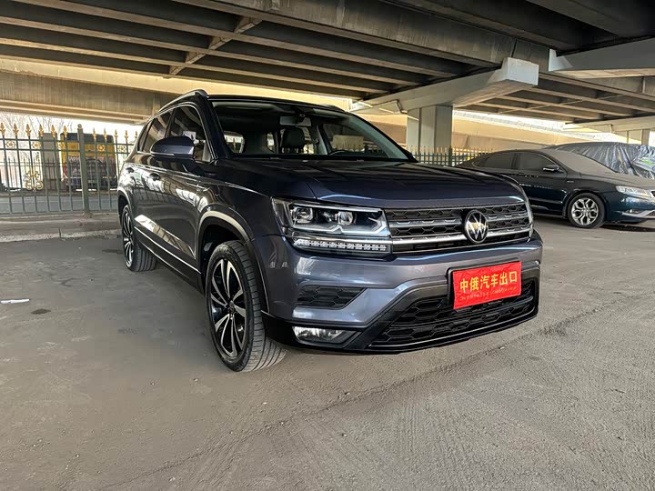 Фото 3 - Volkswagen Tharu