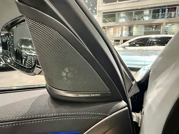 Фото 7 - BMW 5 Series