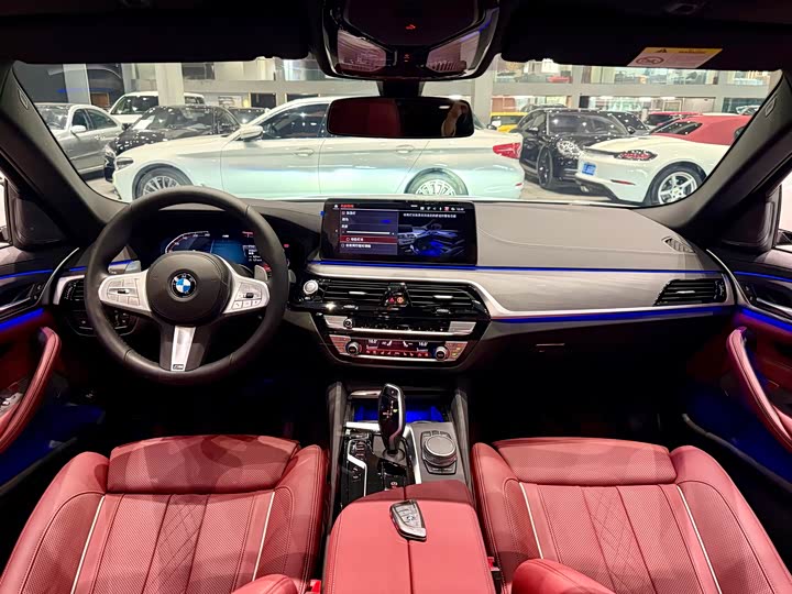 Фото 9 - BMW 5 Series