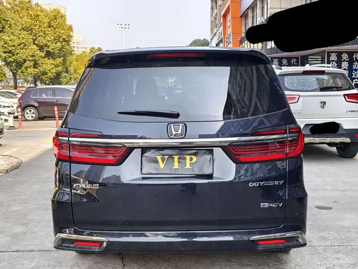 Фото 5 - Honda Odyssey