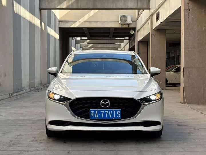 Фото 2 - Mazda 3 (Axela)