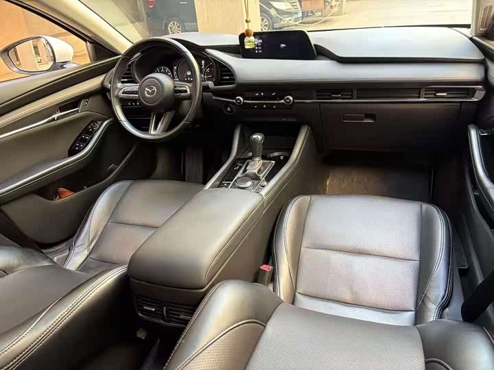 Фото 8 - Mazda 3 (Axela)