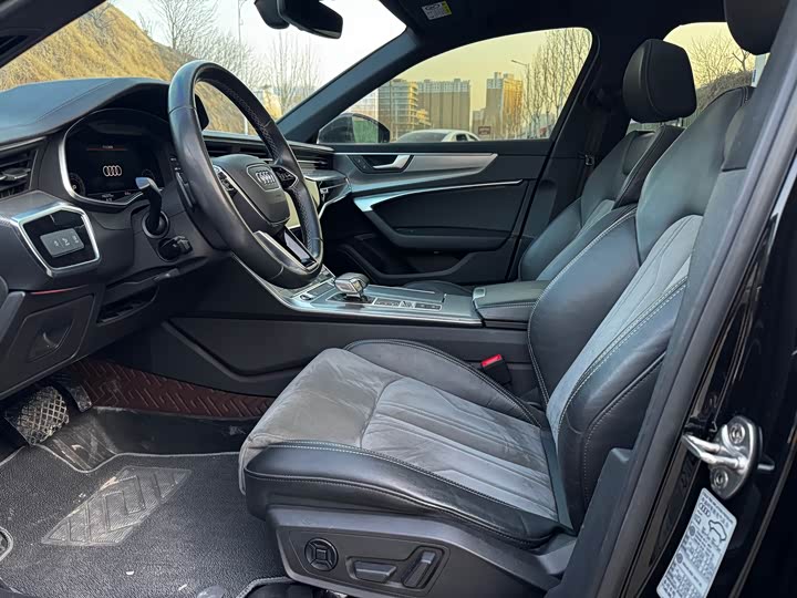 Фото 3 - Audi A6L