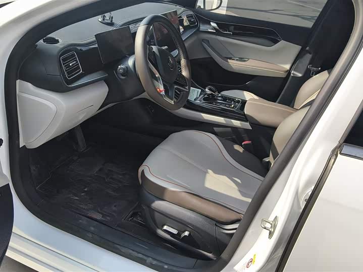 Фото 9 - BYD Qin Plus