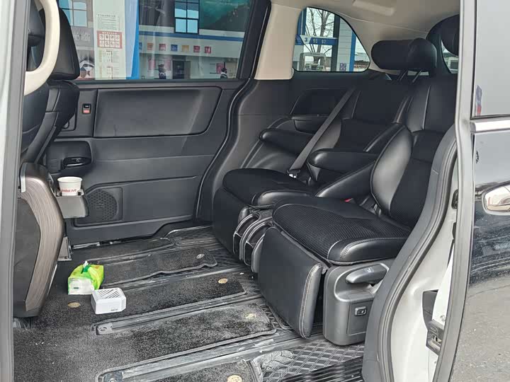 Фото 3 - Honda Odyssey