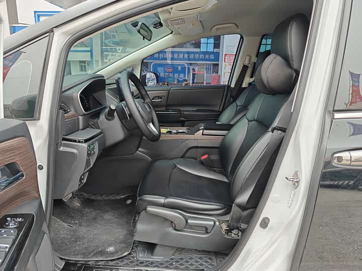 Фото 4 - Honda Odyssey