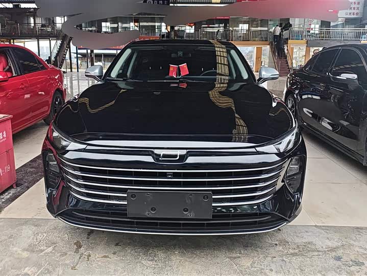 Фото 2 - Bestune B70