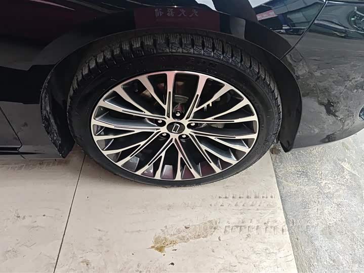 Фото 6 - Bestune B70