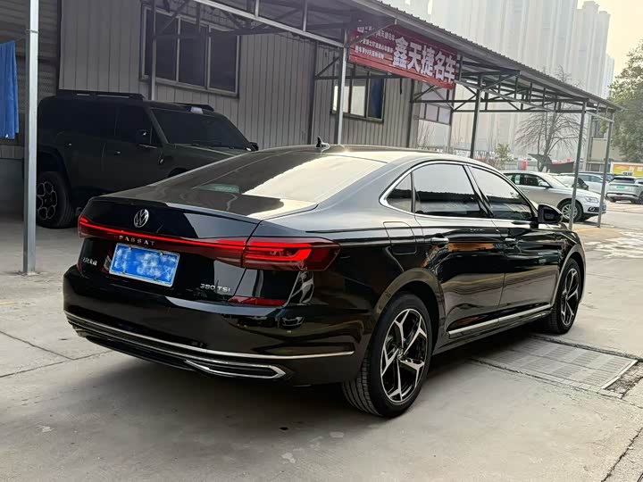 Фото 7 - Volkswagen Passat